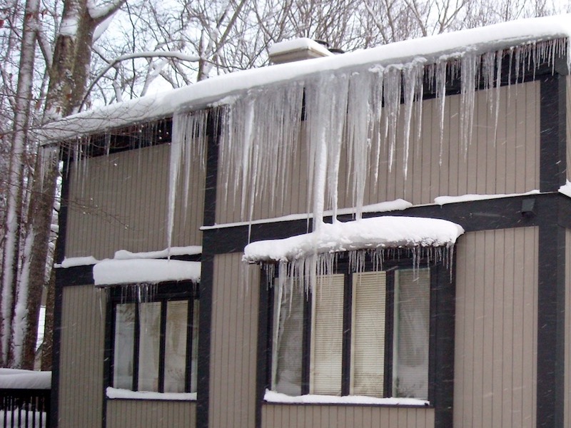 Icicles are the result of heat loss