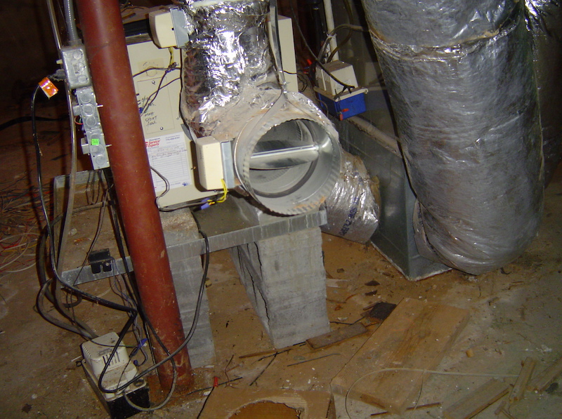 Ventilating dehumidifier with another damper open in vented crawl space