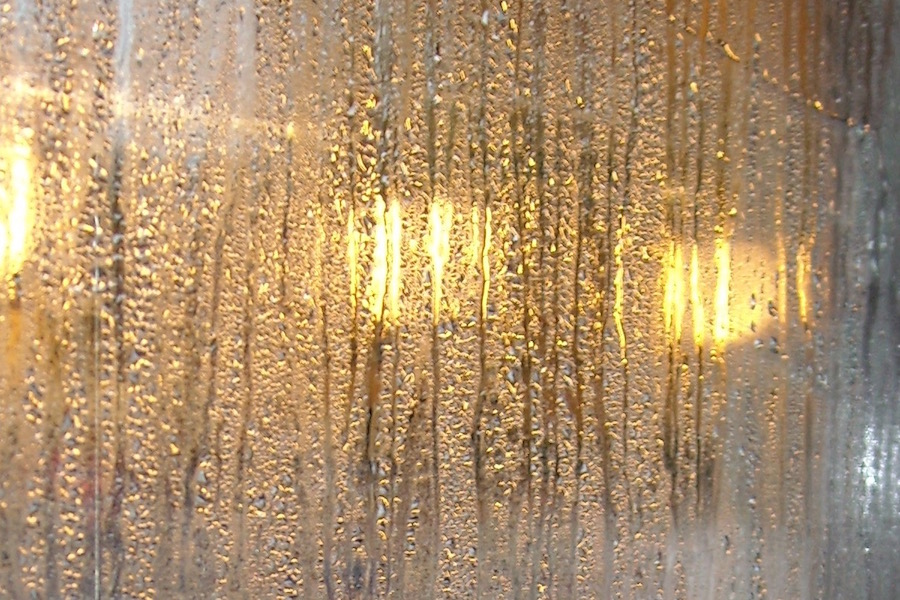 Window-condensation-humidity-dew-point