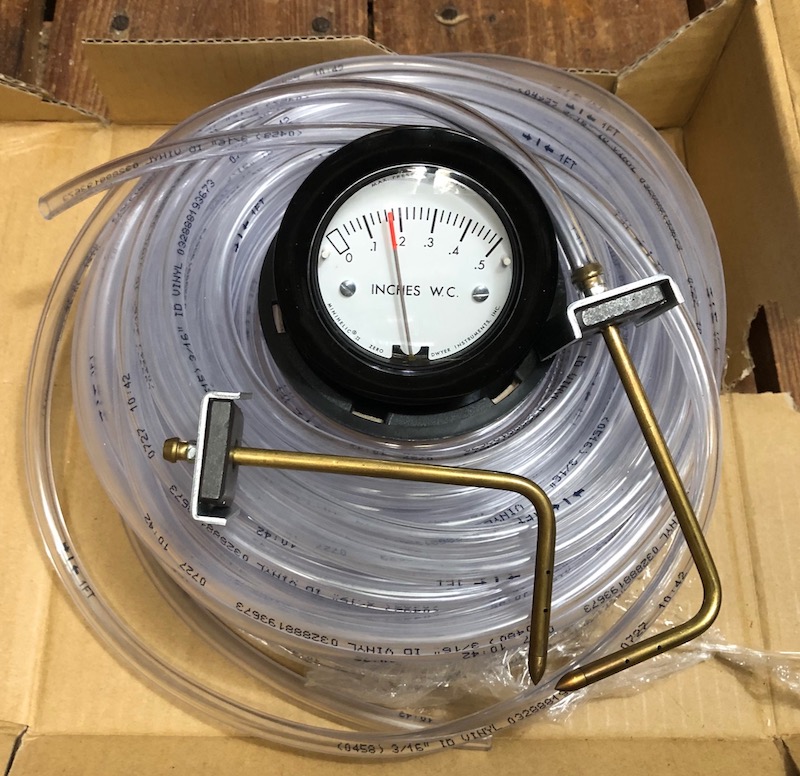Dwyer Minihelic pressure gauge with static pressure probes and vinyl tubing