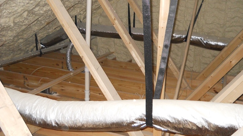 Spray Foam Insulation Benefits, How to Install Spray Foam Insulation