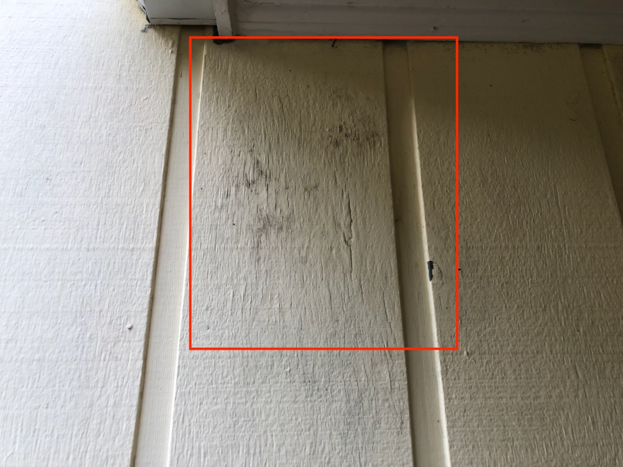 Uninsulated ducts damage your siding in a humid climate in some cases 