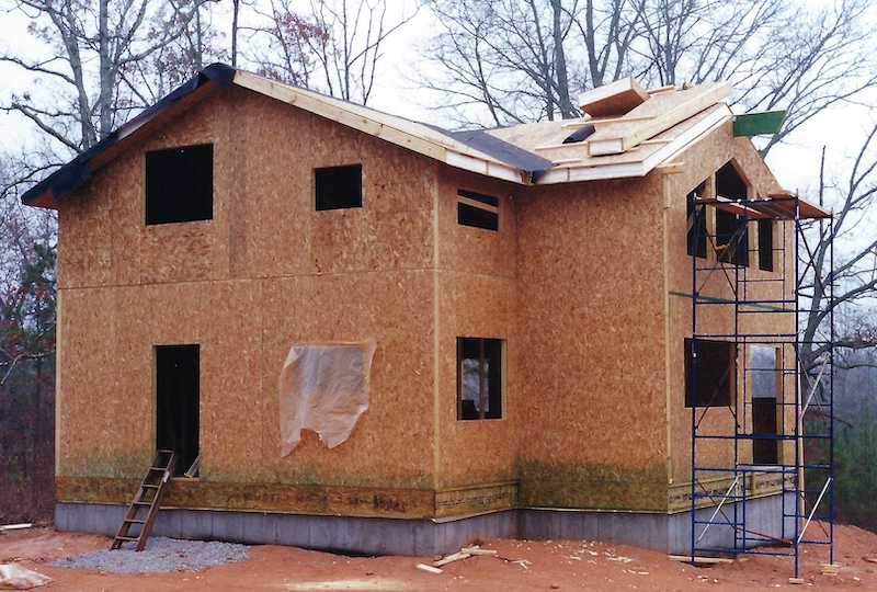 The last two roof panels, waiting to be placed