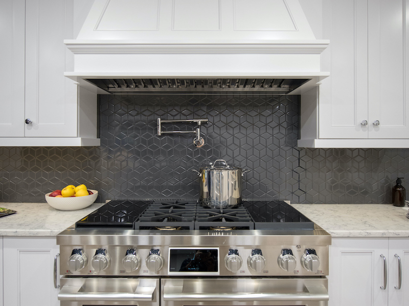 A kitchen range hood can induce a large negative pressure in an airtight house [photo by LG, CC2.0]